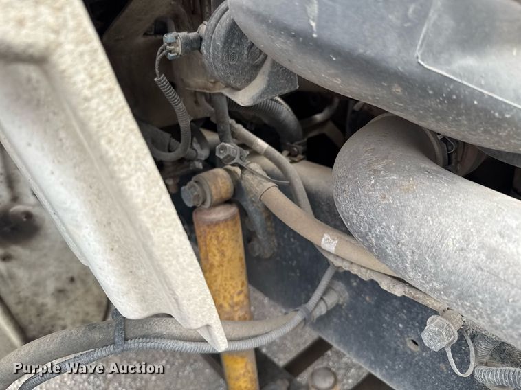 image for item DO0768 2007 Freightliner Business Class M2 bucket truck