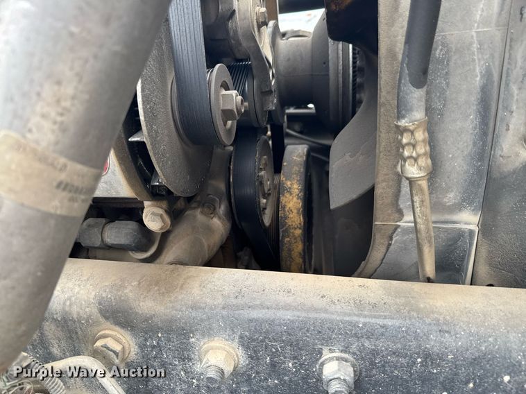 image for item DO0768 2007 Freightliner Business Class M2 bucket truck