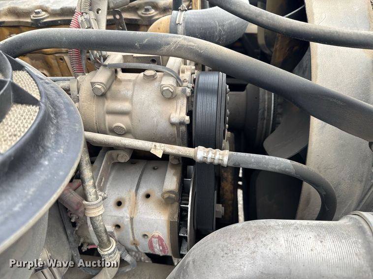 image for item DO0768 2007 Freightliner Business Class M2 bucket truck