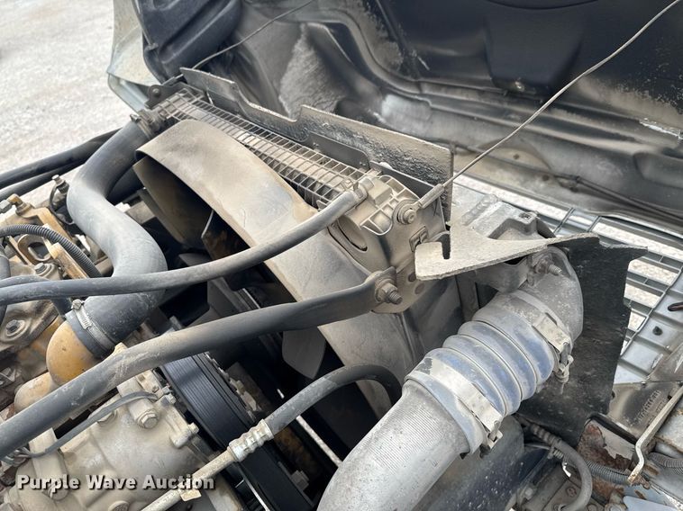 image for item DO0768 2007 Freightliner Business Class M2 bucket truck