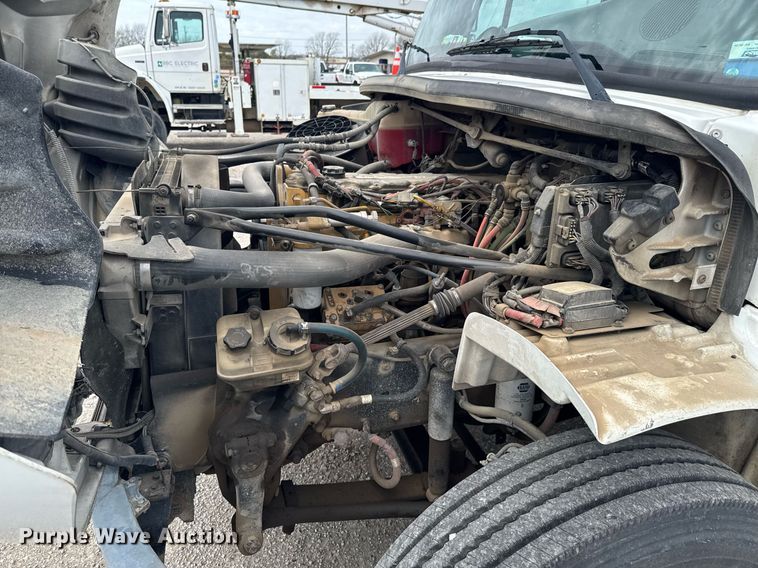 image for item DO0768 2007 Freightliner Business Class M2 bucket truck