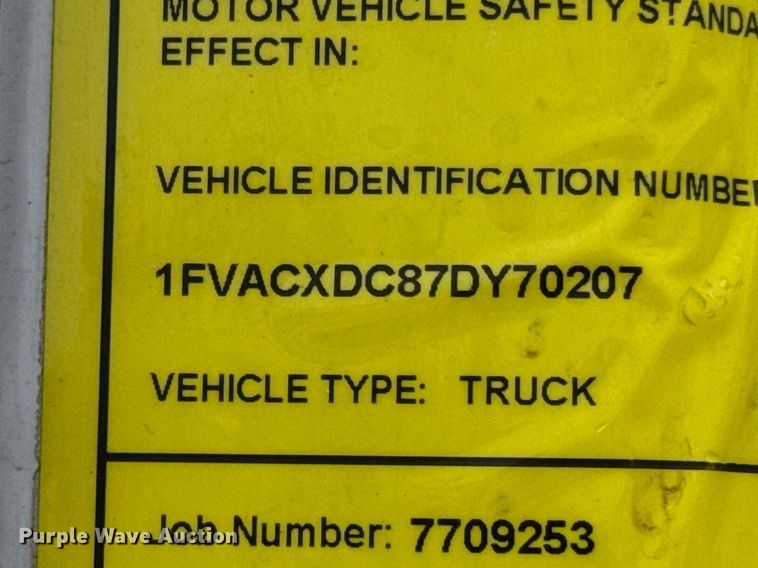 image for item DO0768 2007 Freightliner Business Class M2 bucket truck