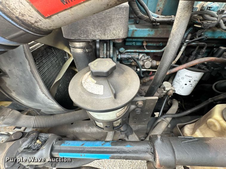 image for item DO0769 2005 International 4300 digger derrick truck