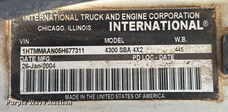 image for item DO0769 2005 International 4300 digger derrick truck