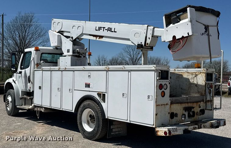 image for item DO0770 2009 Freightliner Business Class M2 bucket truck
