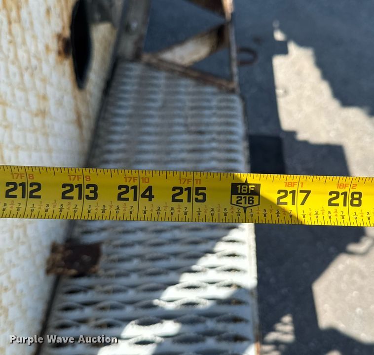 image for item DO0770 2009 Freightliner Business Class M2 bucket truck