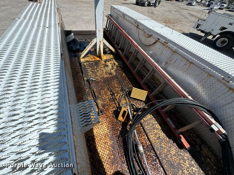 image for item DO0770 2009 Freightliner Business Class M2 bucket truck