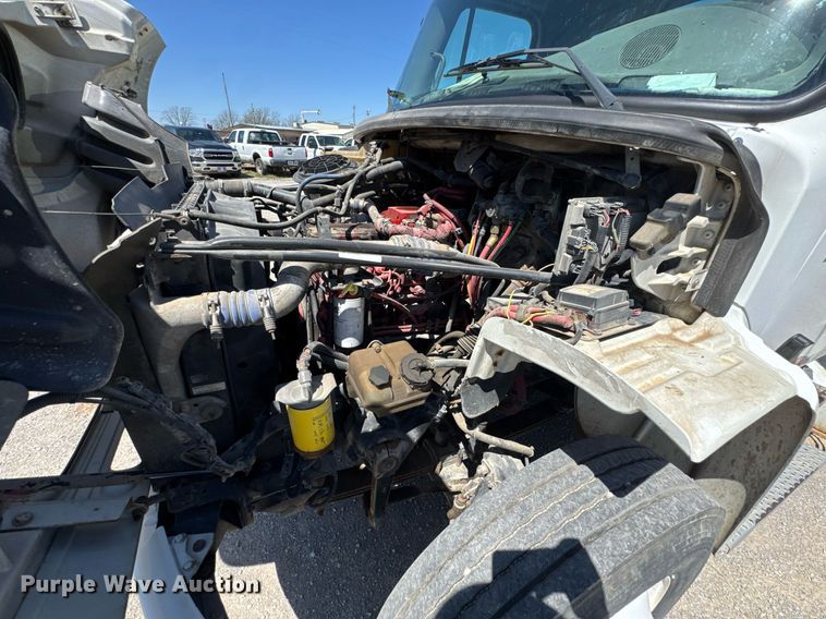 image for item DO0770 2009 Freightliner Business Class M2 bucket truck