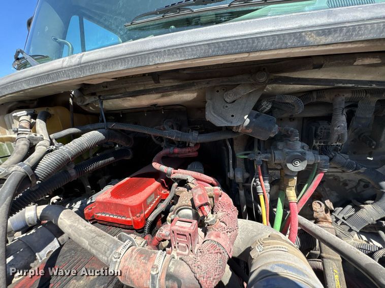 image for item DO0770 2009 Freightliner Business Class M2 bucket truck