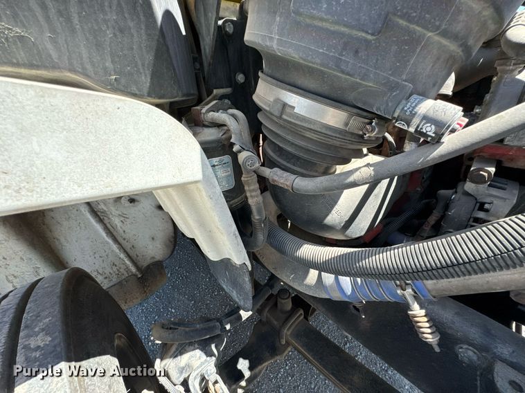 image for item DO0770 2009 Freightliner Business Class M2 bucket truck