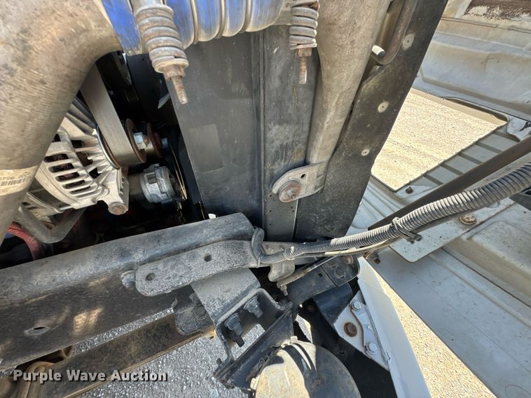 image for item DO0770 2009 Freightliner Business Class M2 bucket truck