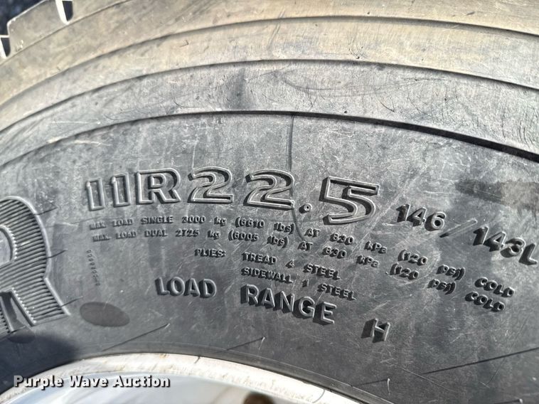 image for item DO0770 2009 Freightliner Business Class M2 bucket truck