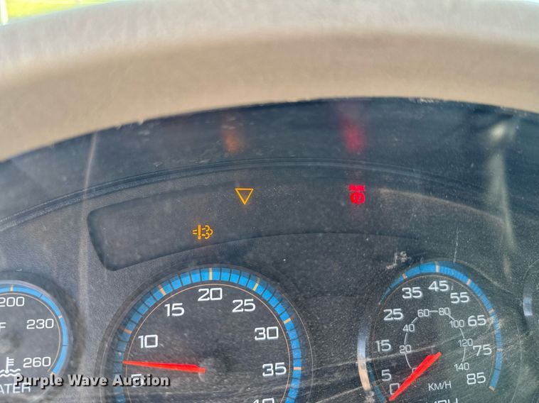 image for item DO0771 2008 International 4300 bucket truck