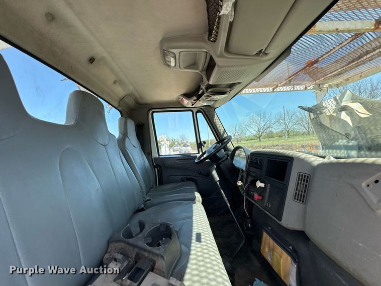 image for item DO0771 2008 International 4300 bucket truck