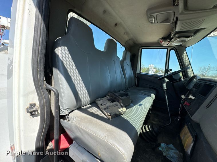 image for item DO0771 2008 International 4300 bucket truck