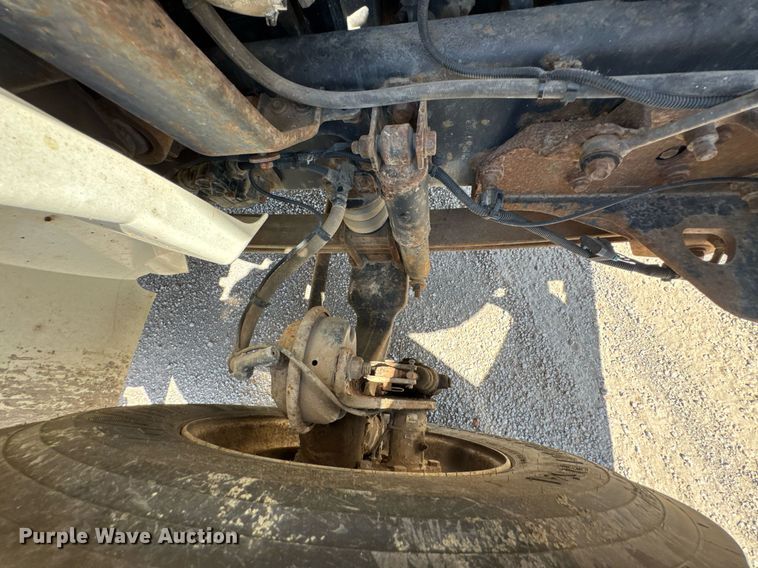 image for item DO0771 2008 International 4300 bucket truck