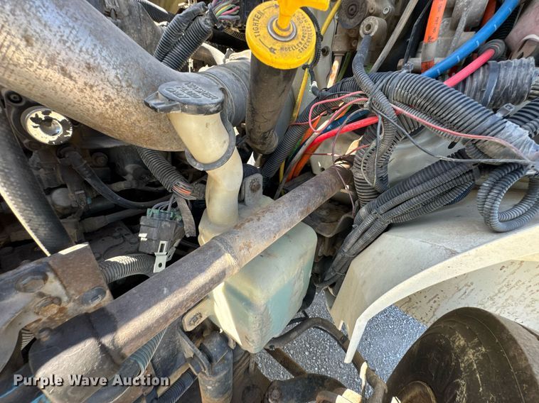 image for item DO0771 2008 International 4300 bucket truck