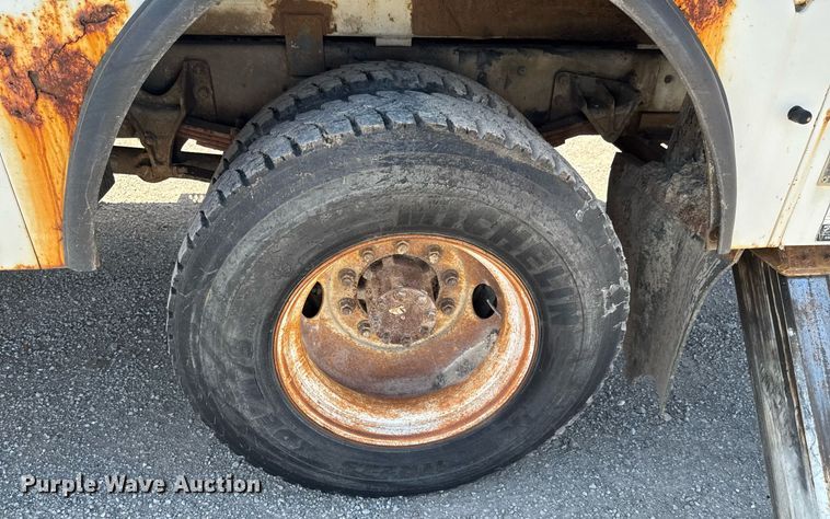 image for item DO0771 2008 International 4300 bucket truck