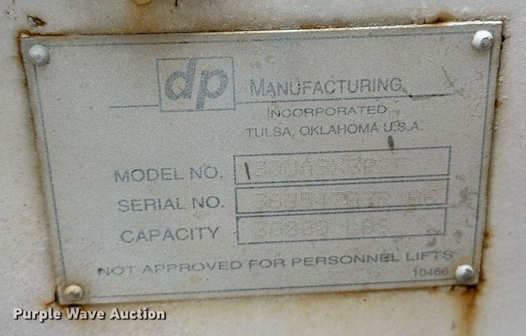 image for item DO0772 2004 International 7400 digger derrick truck