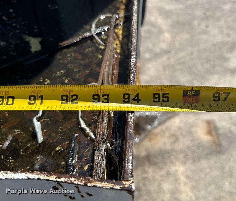 image for item DO0776 1999 International 4700 bucket truck