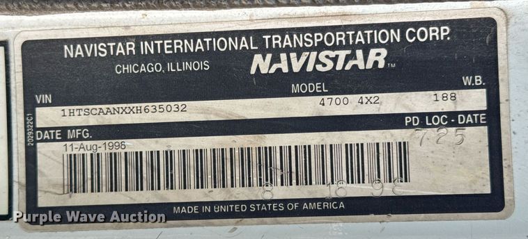 image for item DO0776 1999 International 4700 bucket truck