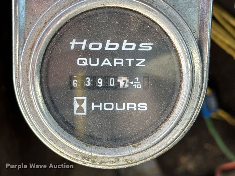 image for item DO0778 2001 Freightliner F80 bucket truck