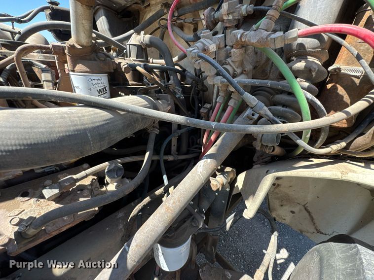 image for item DO0778 2001 Freightliner F80 bucket truck