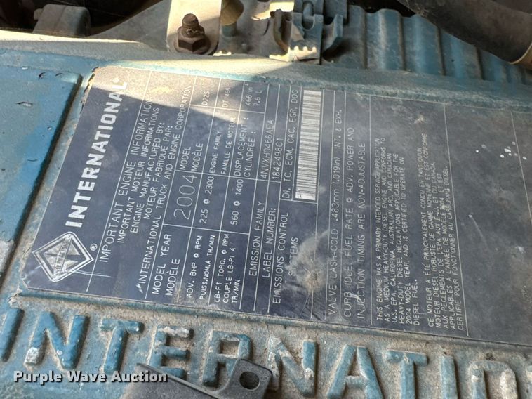 image for item DO0779 2005 International 4300 digger derrick truck