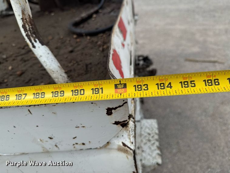 image for item DO0780 2002 Freightliner FL80 digger derrick truck