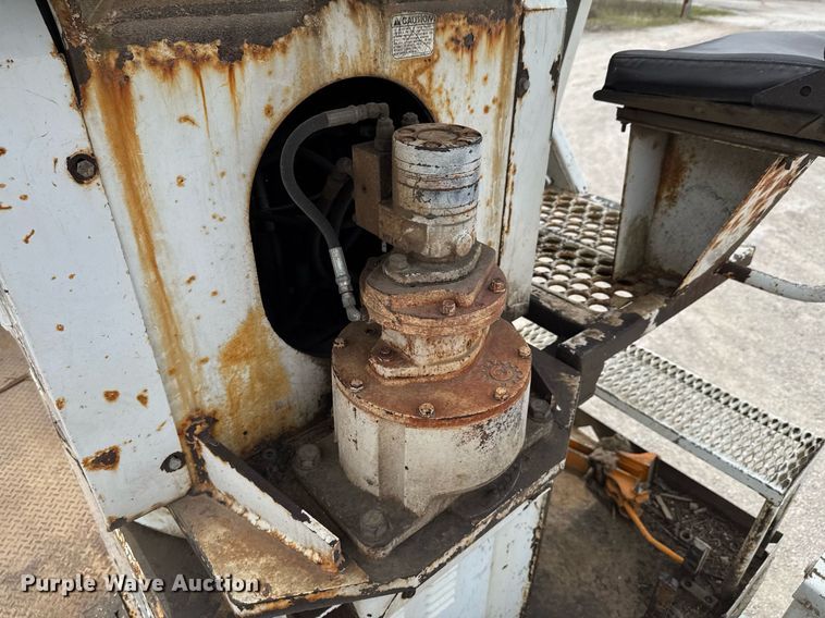 image for item DO0780 2002 Freightliner FL80 digger derrick truck