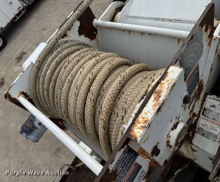 image for item DO0780 2002 Freightliner FL80 digger derrick truck