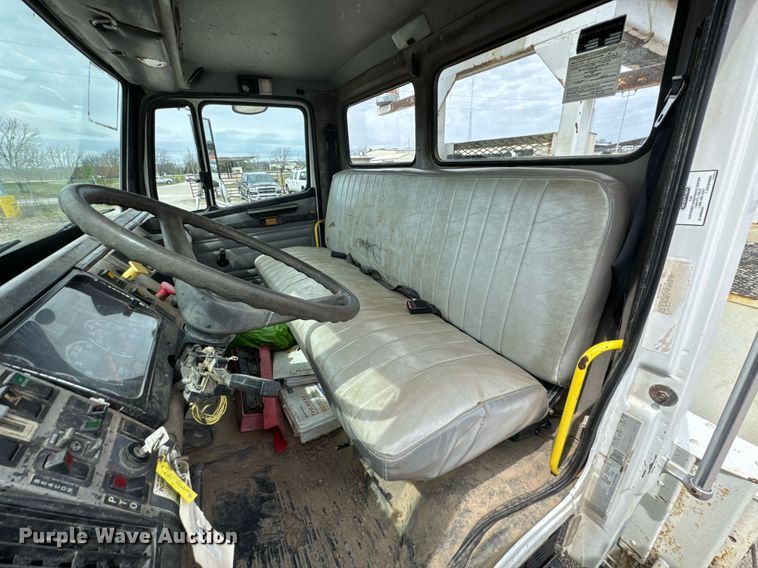 image for item DO0780 2002 Freightliner FL80 digger derrick truck