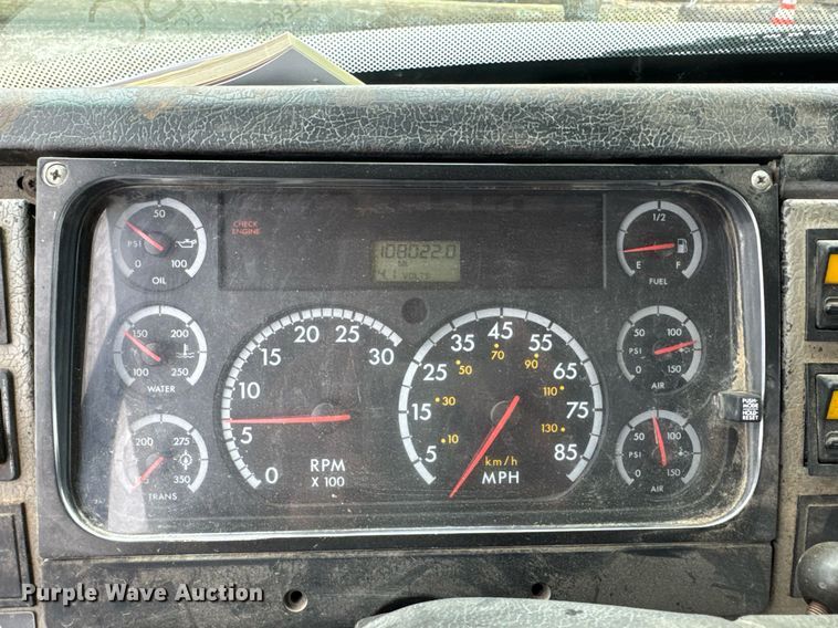 image for item DO0780 2002 Freightliner FL80 digger derrick truck