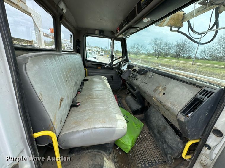 image for item DO0780 2002 Freightliner FL80 digger derrick truck