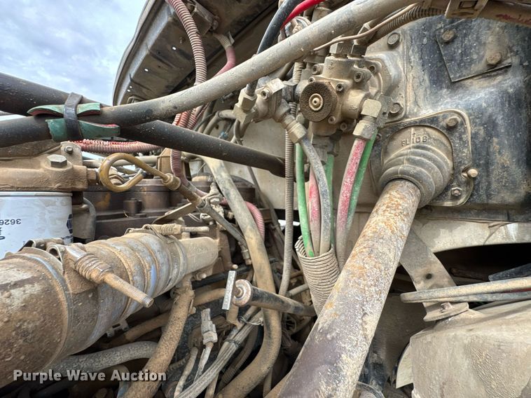 image for item DO0780 2002 Freightliner FL80 digger derrick truck