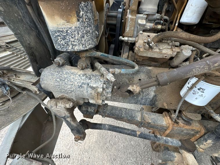 image for item DO0780 2002 Freightliner FL80 digger derrick truck