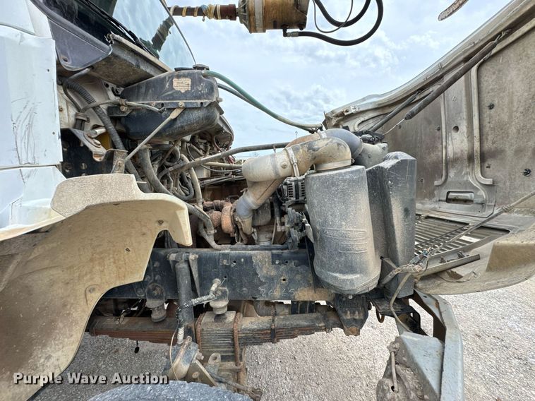 image for item DO0780 2002 Freightliner FL80 digger derrick truck