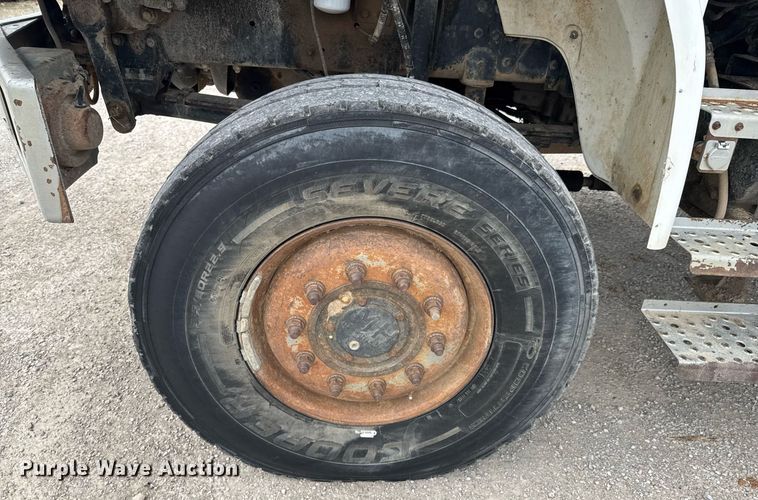 image for item DO0780 2002 Freightliner FL80 digger derrick truck