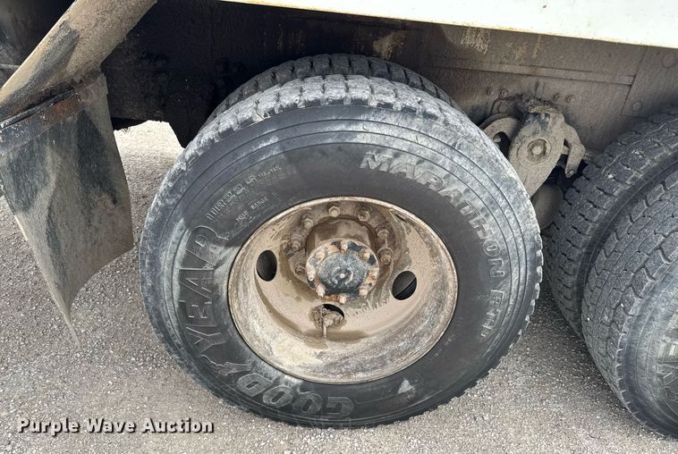 image for item DO0780 2002 Freightliner FL80 digger derrick truck