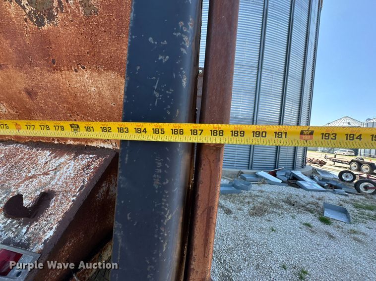 image for item DO0805 1975 Peterbilt 359A dump truck