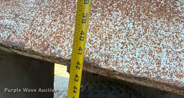 image for item DO0805 1975 Peterbilt 359A dump truck