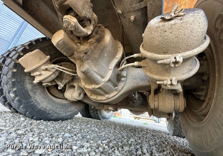 image for item DO0805 1975 Peterbilt 359A dump truck