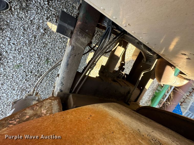 image for item DO0805 1975 Peterbilt 359A dump truck