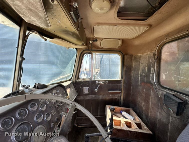 image for item DO0805 1975 Peterbilt 359A dump truck