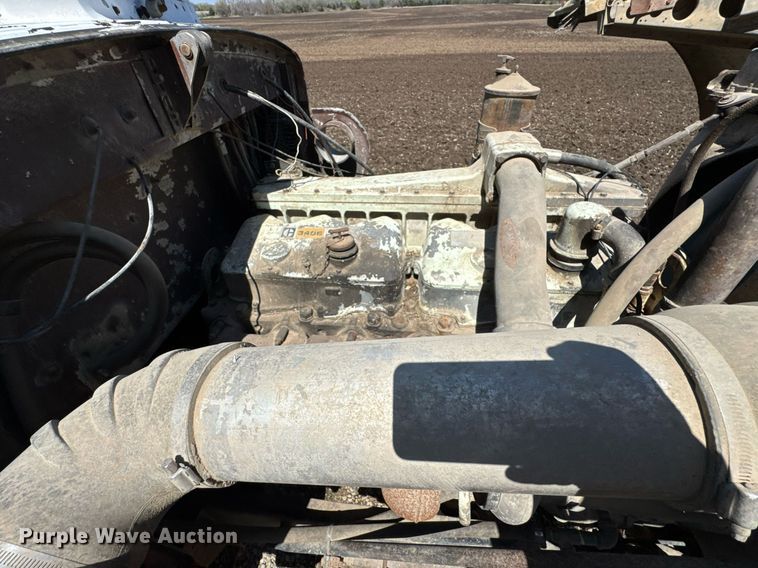 image for item DO0805 1975 Peterbilt 359A dump truck