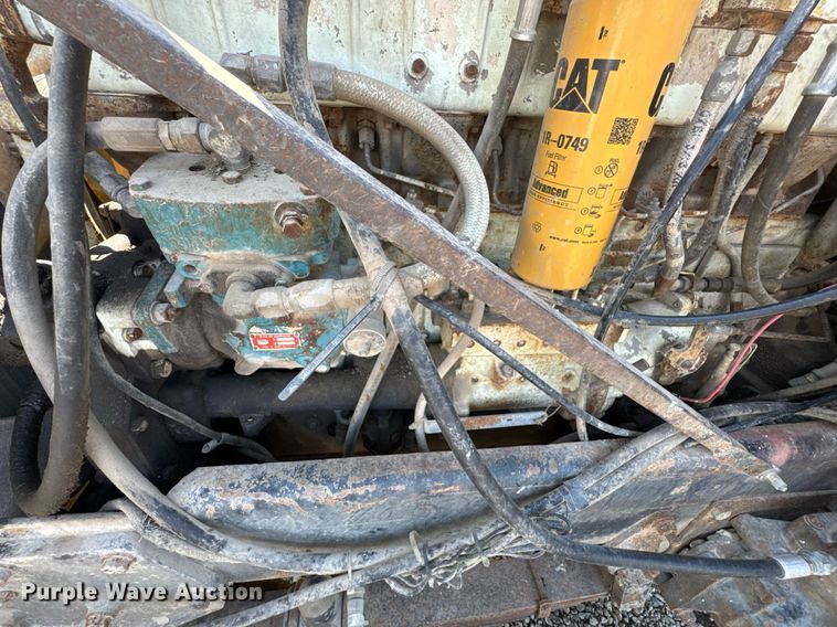 image for item DO0805 1975 Peterbilt 359A dump truck