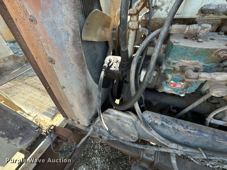 image for item DO0805 1975 Peterbilt 359A dump truck