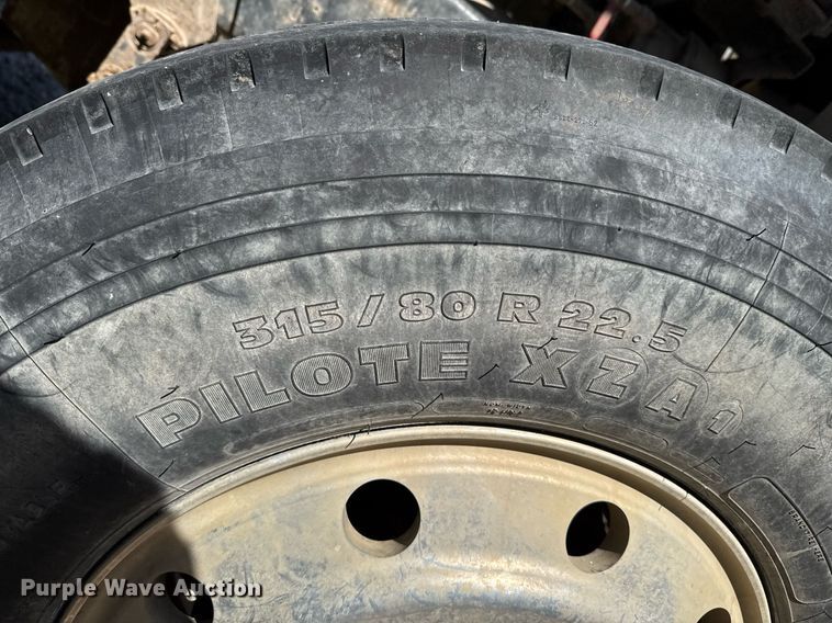 image for item DO0805 1975 Peterbilt 359A dump truck