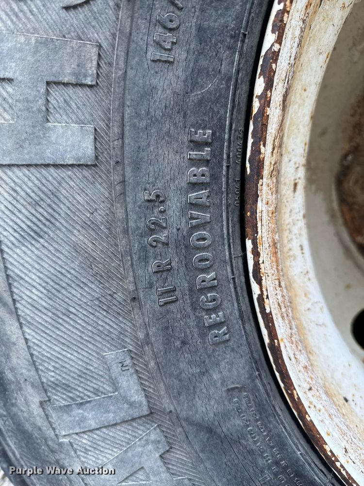 image for item DO0805 1975 Peterbilt 359A dump truck