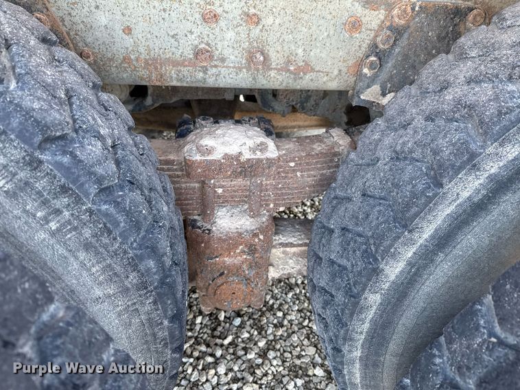 image for item DO0805 1975 Peterbilt 359A dump truck